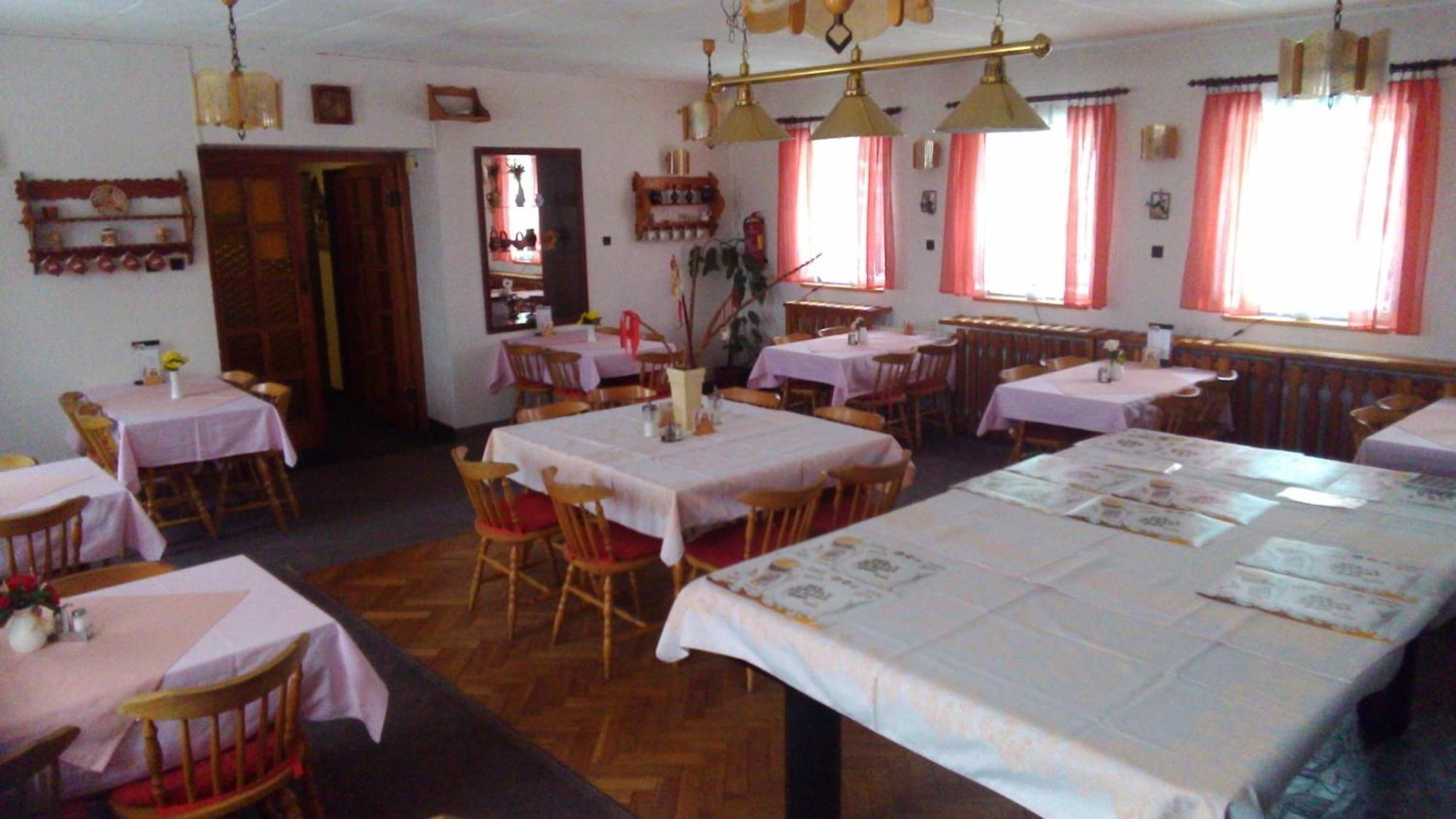 Hotel-Penzion Johanka Haj  Екстер'єр фото