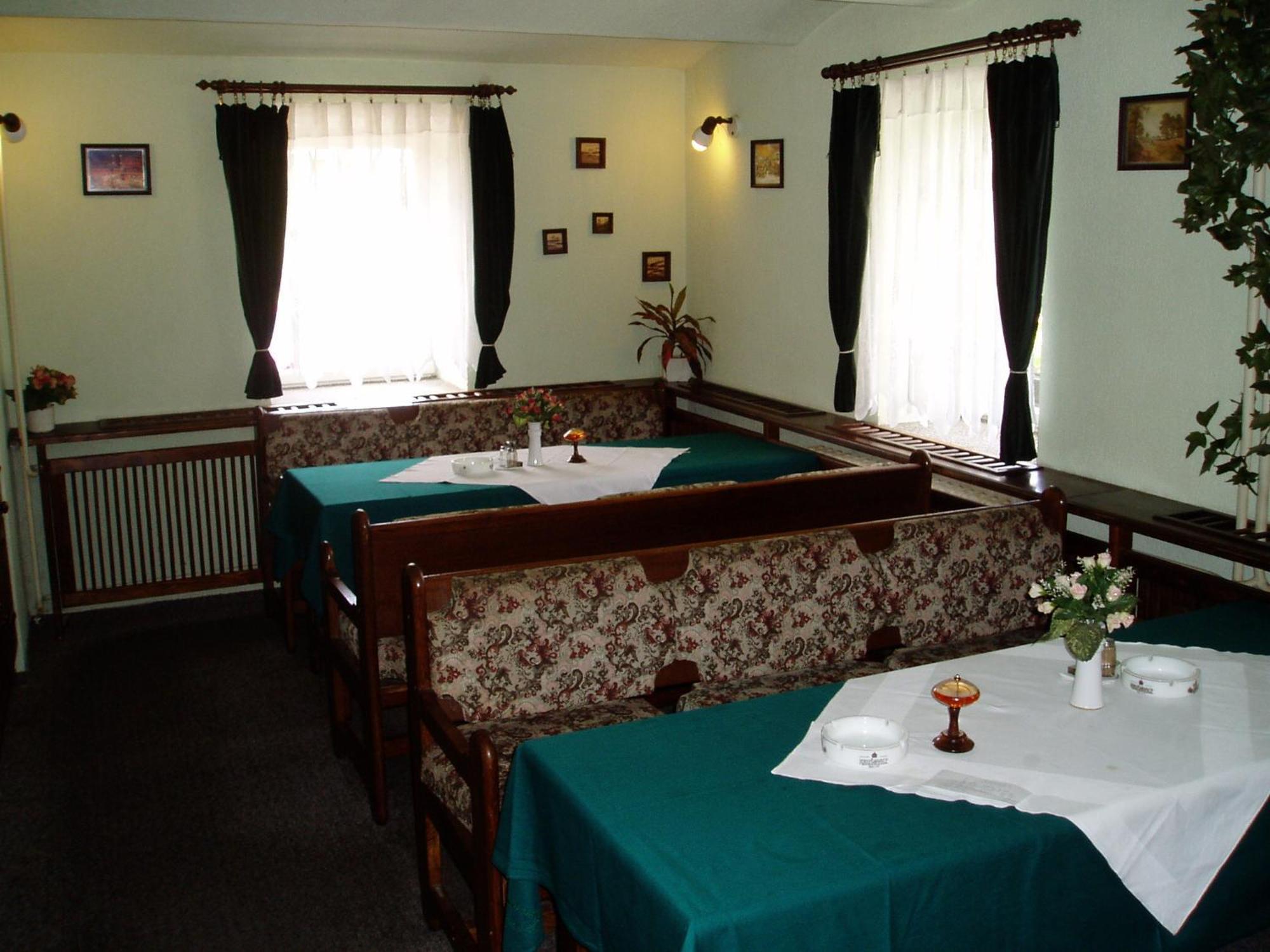 Hotel-Penzion Johanka Haj  Екстер'єр фото